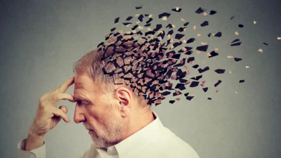 "تحليل السائل النخاعي"... أول فحص دم يتيح تشخيص مرض الزهايمر