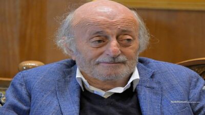 جنبلاط يدين استهداف سوريا: لا يساعد على الحل السياسي