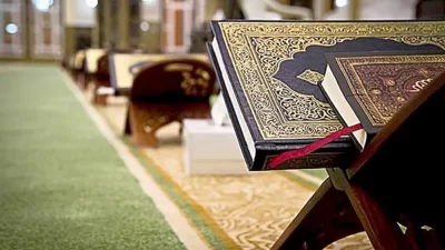 فرار المنفذ... سرقة مصحف من داخل مسجد في فرنسا وحرقه