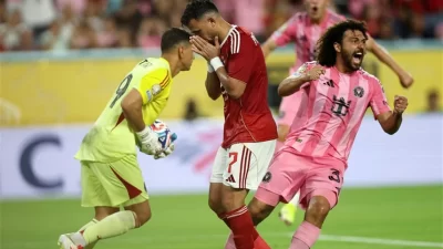 الأهلي المصري يرفع عقوبة تريزيغيه إلى مليون جنيه