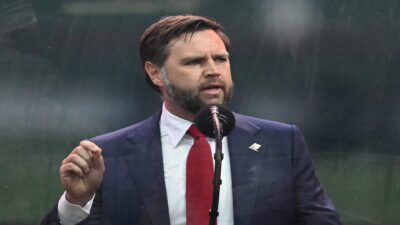 نائب الرئيس الأميركي: ترامب قد يتخذ "إجراء إضافيا" ضد برنامج إيران النووي