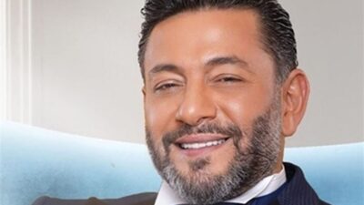 الشبه كبير بين زياد برجي وابنه.. في ظهور نادر لابنائه وزوجته