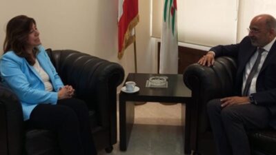 بايراقداريان عرضت مع ريزا لأنشطة تعتزم وزارة الشباب تنظيمها