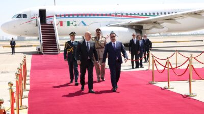 وصول الرئيس عون إلى مطار بغداد الدولي حيث كان في استقباله رئيس الوزراء العراقي