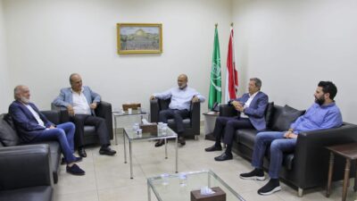 الدكتور بسام حمود يستقبل السيد مرعي أبو مرعي ونائب رئيس بلدية صيدا المنتخب الدكتور أحمد عكرة