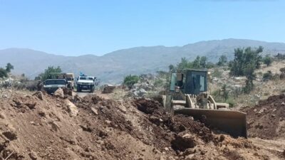 الجيش يزيل سواتر ترابية أقامها العدو الإسرائيلي في خراج بلدة شبعا - حاصبيا