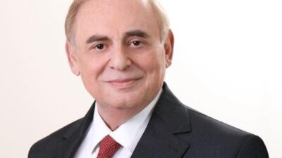 البستاني: لماذا على اللبنانيين الإحتفال بالأضحى والنفايات تزيّن طرقاتهم؟
