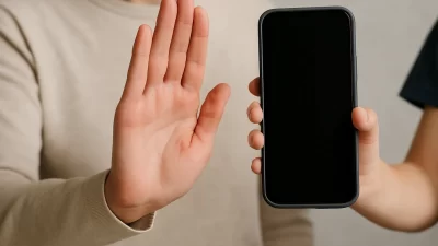 الحكومة الهولندية تحذر من استخدام وسائل التواصل الاجتماعي لمن هم دون 15 عاماً